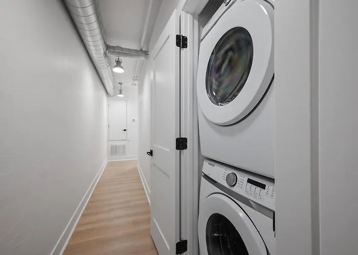 Pfr - Highland, 3br 2ba Shadyside Condo, 2 King Beds, 3rd Floor Walkup Apartment Pittsburgh