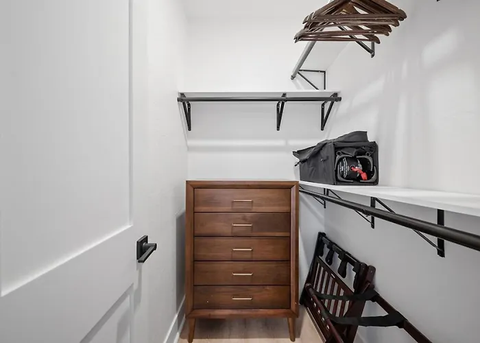 Pfr - Highland, 3br 2ba Shadyside Condo, 2 King Beds, 3rd Floor Walkup Apartment *