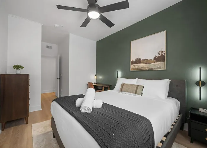 Apartment Pfr - Highland, 3br 2ba Shadyside Condo, 2 King Beds, 3rd Floor Walkup Pittsburgh