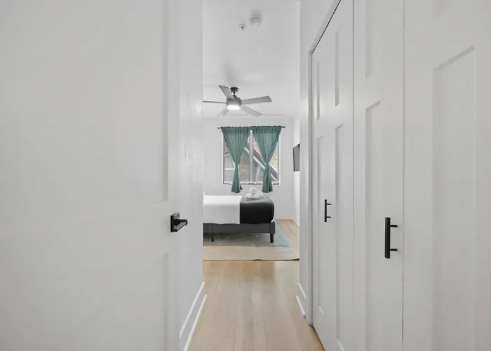 Apartment Pfr - Highland, 3br 2ba Shadyside Condo, 2 King Beds, 3rd Floor Walkup Pittsburgh