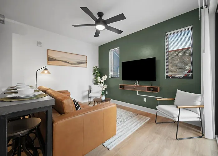 Apartment Pfr - Highland, 3br 2ba Shadyside Condo, 2 King Beds, 3rd Floor Walkup Pittsburgh