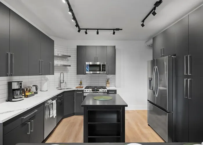 Pfr - Highland, 3br 2ba Shadyside Condo, 2 King Beds, 3rd Floor Walkup